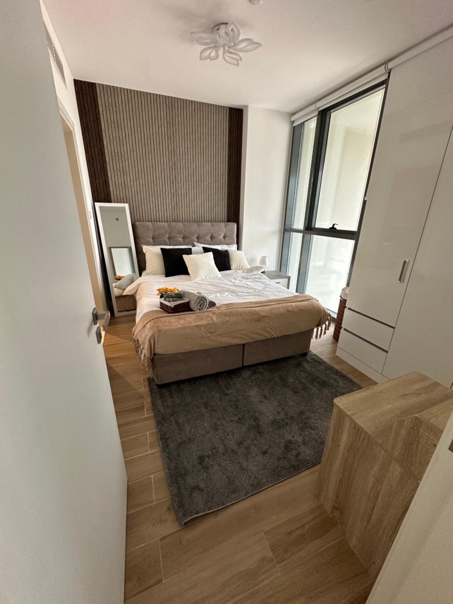 Al Raha Apartment *